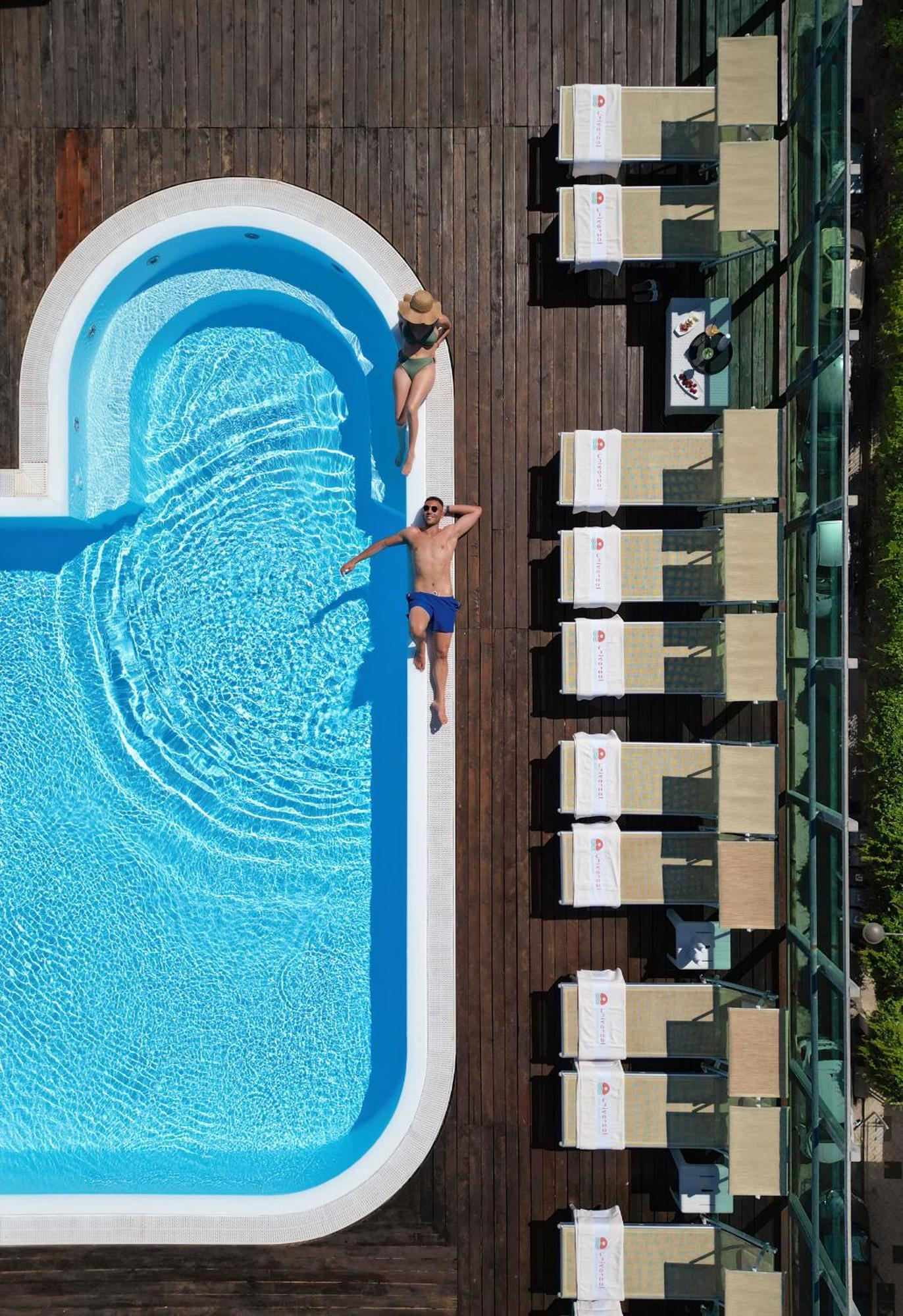 Hotel Universal Cattolica Eksteriør bilde