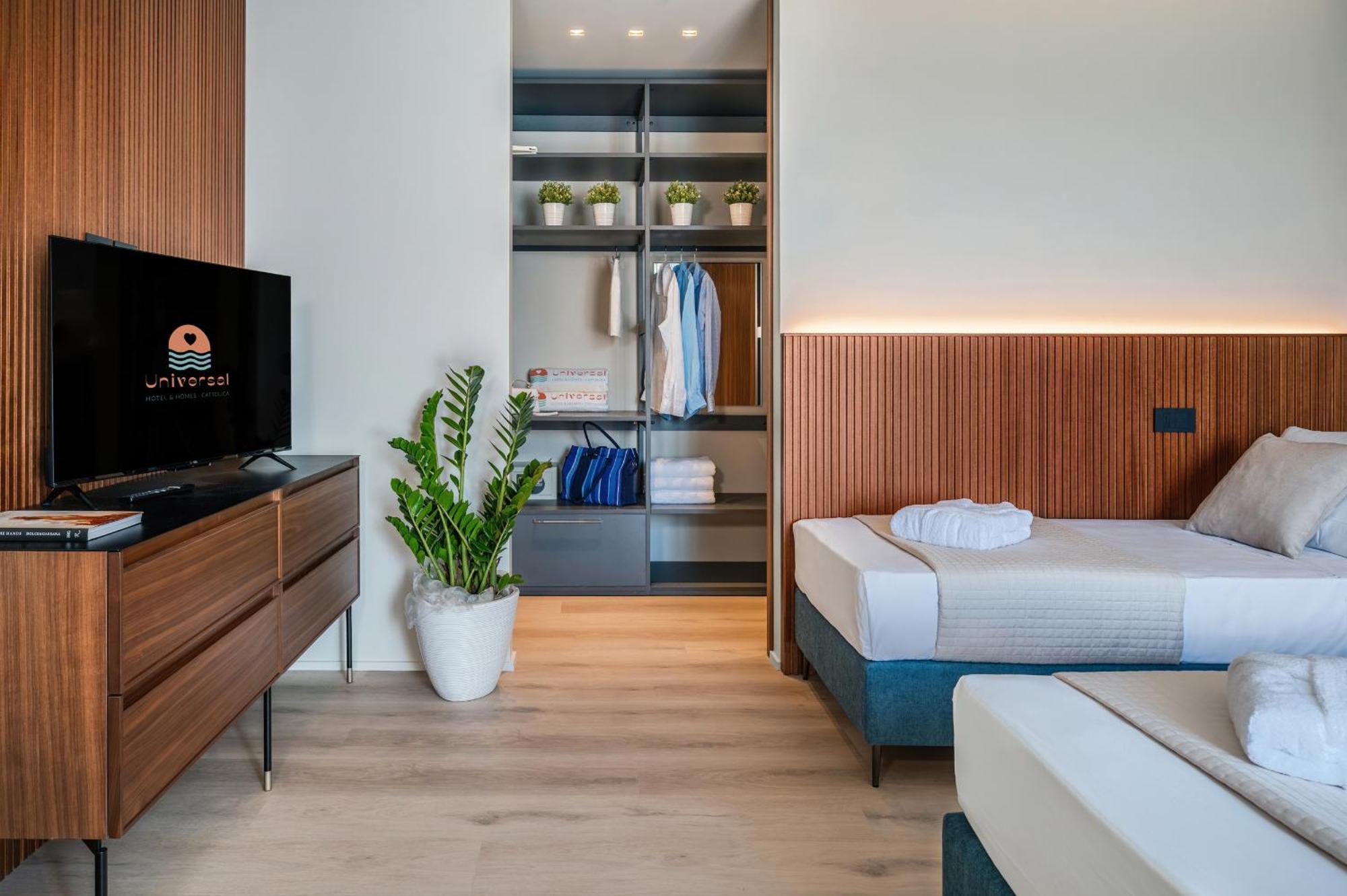 Hotel Universal Cattolica Eksteriør bilde